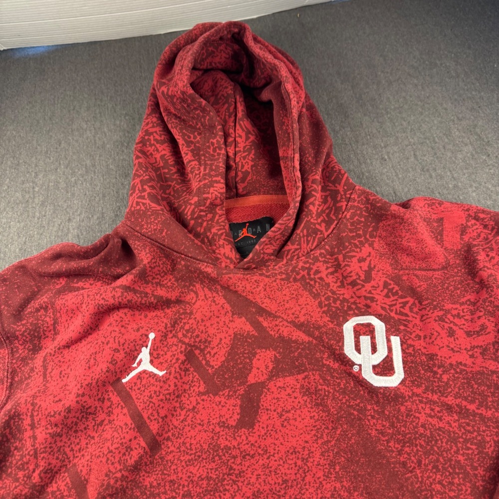 Jordan Oklahoma Sooners Elephant Print Hoodie Mens Large Red OU Pullover